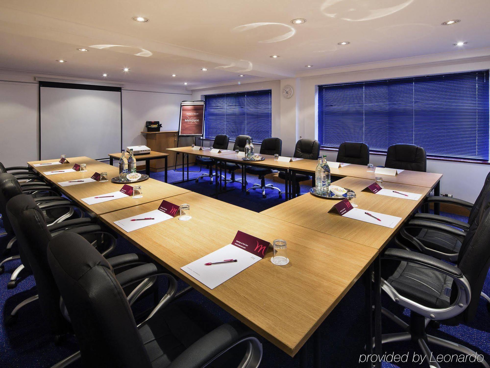 Mercure London Watford Hotel מראה חיצוני תמונה